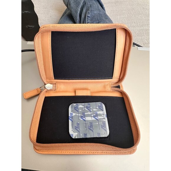 Levenger Fine Leather Tools Universal PDA Holder Camel Brown Zipper Closure - Picture 4 of 6